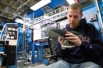 ECE專業(yè)留學(xué)抉擇 加州戴維斯與圣地亞哥分校計算機軟硬件技術(shù)開發(fā)方向深度對比